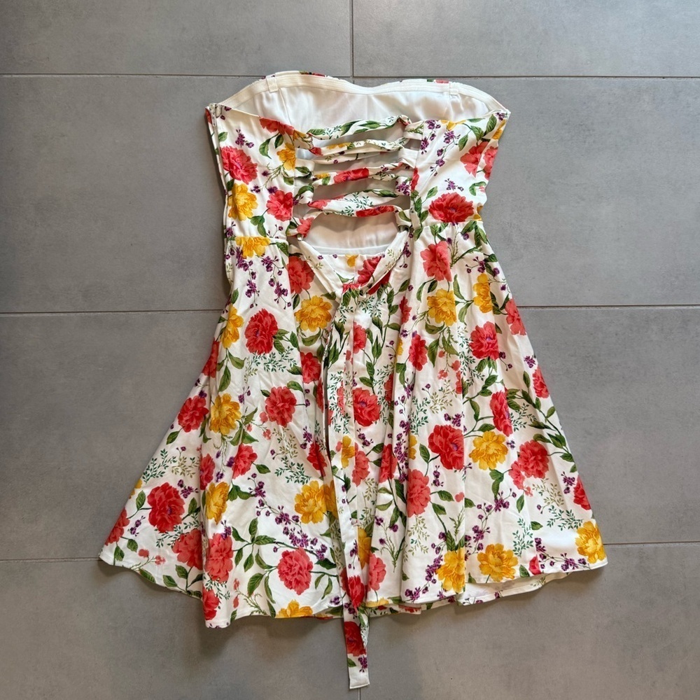 Francesca's Red and Yellow Sweetheart Sundress - Picture 6 of 7